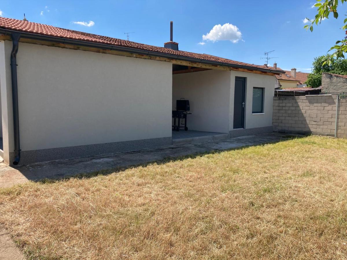 Apartmán MAAY Hlohovec Exterior foto